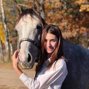 Meet your Posher, Jaclyn